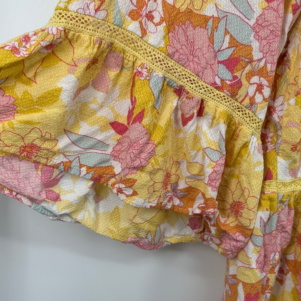 Torrid Floral Blouse in Yellow and Pink - Picture 5 of 7